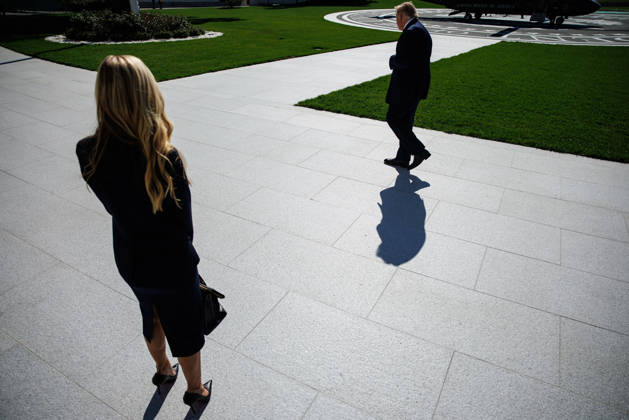 DC: President Trump Departs the White House White House Press Secretary Katie Zacharia watches as President Donald Trump walks towards Marine One after speaking to members of the media before departing from the South Lawn of the White House on October 13, 2026 in Washington, D.C. Trump is heading to Wasilla, Alaska for a midterm campaign rally in support of Senator Dan Sullivan and Representative Nick Begich before heading to Las Vegas, Nevada where he will spend the night. (Photo by Samuel Corum Pool ABACAPRESS.COM) Washington DC United States  Copyright: xPool ABACAx