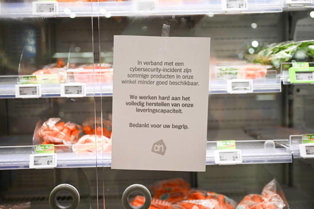 Suspected cyberattack disrupts supermarket operations across Europe ROTTERDAM, NETHERLANDS - OCTOBER 13: A major cybersecurity incident affecting supermarket chain Albert Heijn in Rotterdam, Netherlands on October 13, 2026, and other businesses disrupts operations in the Netherlands, France and other European countries. The ongoing investigation has raised concerns about a possible cyberattack, while the company warns customers of potential phishing attempts. Authorities and cybersecurity experts continue to assess the incident Mouneb Taim Anadolu Rotterdam Netherlands. Editorial use only. Please get in touch for any other usage.  Copyright: x2026xAnadoluxMounebxTaimx
