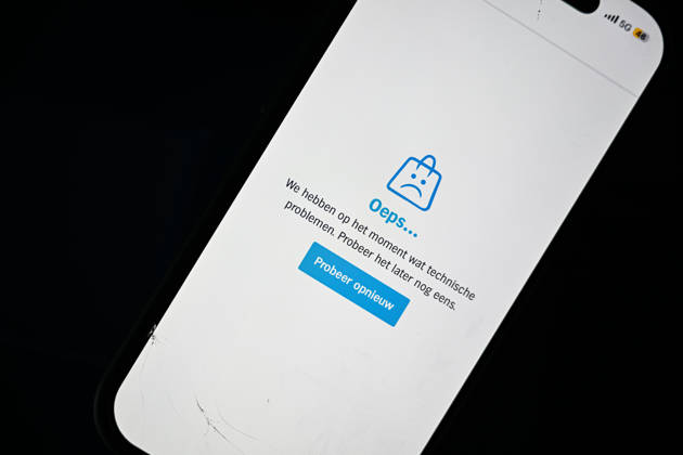 Suspected cyberattack disrupts supermarket operations across Europe ROTTERDAM, NETHERLANDS - OCTOBER 13: A major cybersecurity incident affecting supermarket chain Albert Heijn in Rotterdam, Netherlands on October 13, 2026, and other businesses disrupts operations in the Netherlands, France and other European countries. The ongoing investigation has raised concerns about a possible cyberattack, while the company warns customers of potential phishing attempts. Authorities and cybersecurity experts continue to assess the incident Mouneb Taim Anadolu Rotterdam Netherlands. Editorial use only. Please get in touch for any other usage.  Copyright: x2026xAnadoluxMounebxTaimx