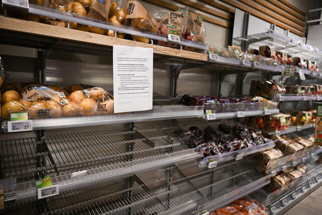 Suspected cyberattack disrupts supermarket operations across Europe ROTTERDAM, NETHERLANDS - OCTOBER 13: A major cybersecurity incident affecting supermarket chain Albert Heijn in Rotterdam, Netherlands on October 13, 2026, and other businesses disrupts operations in the Netherlands, France and other European countries. The ongoing investigation has raised concerns about a possible cyberattack, while the company warns customers of potential phishing attempts. Authorities and cybersecurity experts continue to assess the incident Mouneb Taim Anadolu Rotterdam Netherlands. Editorial use only. Please get in touch for any other usage.  Copyright: x2026xAnadoluxMounebxTaimx