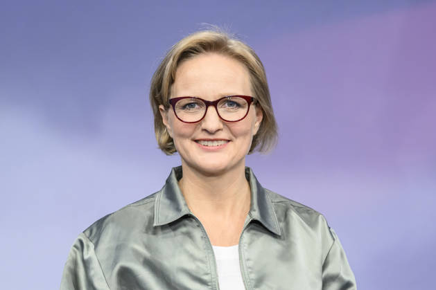 im Bild v.l.: Franziska Brantner, Bündnis 90 Die Grünen (Parteivorsitzende), GER, Berlin, Studio, zu Gast bei Maischberger, politische Talkshow, TV, Format, mit Moderatorin Sandra Maischberger, Das Erste, aus Adlershof Am Studio 20, 13.10.2026, Copyright: HMBxMedia UwexKoch