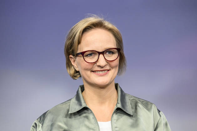 im Bild v.l.: Franziska Brantner, Bündnis 90 Die Grünen (Parteivorsitzende), GER, Berlin, Studio, zu Gast bei Maischberger, politische Talkshow, TV, Format, mit Moderatorin Sandra Maischberger, Das Erste, aus Adlershof Am Studio 20, 13.10.2026, Copyright: HMBxMedia UwexKoch