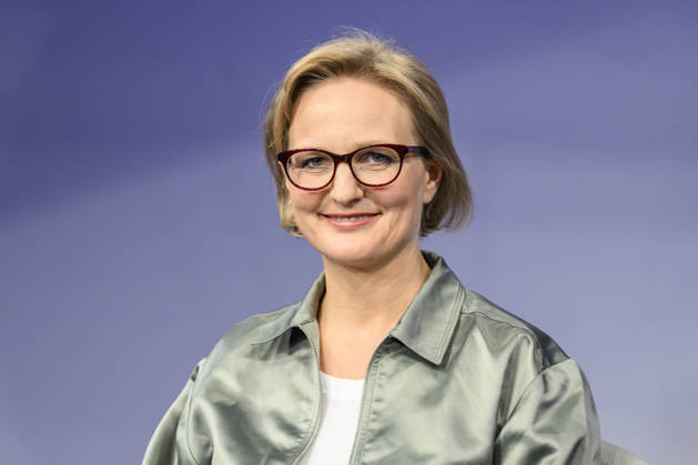 im Bild v.l.: Franziska Brantner, Bündnis 90 Die Grünen (Parteivorsitzende), GER, Berlin, Studio, zu Gast bei Maischberger, politische Talkshow, TV, Format, mit Moderatorin Sandra Maischberger, Das Erste, aus Adlershof Am Studio 20, 13.10.2026, Copyright: HMBxMedia UwexKoch