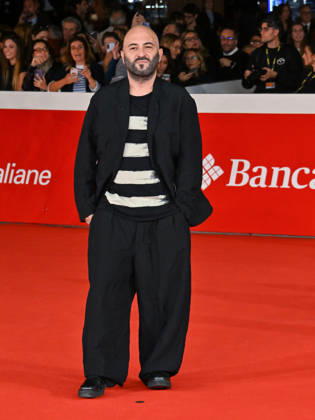 IPA89645562 - Rome, 2026 Film Festival Evening 1 Red Carpet Opening Ceremony. Pictured: Giuliano Sangiorgi  Copyright: xMaurizioxD Avanzox xPoolxRomaxFilmxFestx2026x IPA89645562
