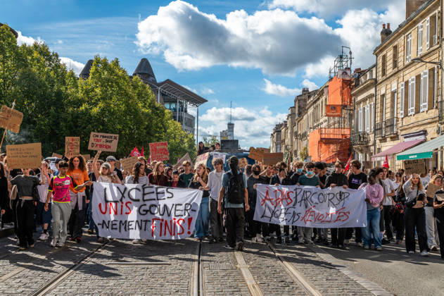 October 13, 2026, Bordeaux, Nouvelle-Aquitaine, France: High school students are protesting all over France, particularly here in Bordeaux. Their grievances are as follows: a shortage of staff, overcrowded class schedules, dilapidated infrastructure, a stressful college counseling process (career guidance), and deteriorating learning conditions. Bordeaux France - ZUMAh207 20261013_zip_h207_019 Copyright: xFabricexHebertx