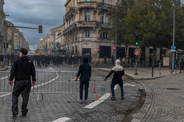 October 13, 2026, Bordeaux, Nouvelle-Aquitaine, France: High school students are protesting all over France, particularly here in Bordeaux. Their grievances are as follows: a shortage of staff, overcrowded class schedules, dilapidated infrastructure, a stressful college counseling process (career guidance), and deteriorating learning conditions. Bordeaux France - ZUMAh207 20261013_zip_h207_029 Copyright: xFabricexHebertx