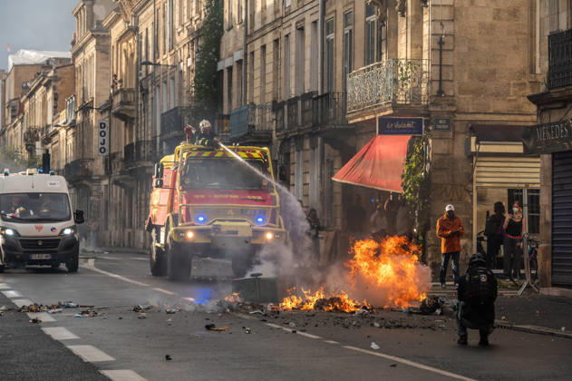 October 13, 2026, Bordeaux, Nouvelle-Aquitaine, France: High school students are protesting all over France, particularly here in Bordeaux. Their grievances are as follows: a shortage of staff, overcrowded class schedules, dilapidated infrastructure, a stressful college counseling process (career guidance), and deteriorating learning conditions. Bordeaux France - ZUMAh207 20261013_zip_h207_042 Copyright: xFabricexHebertx