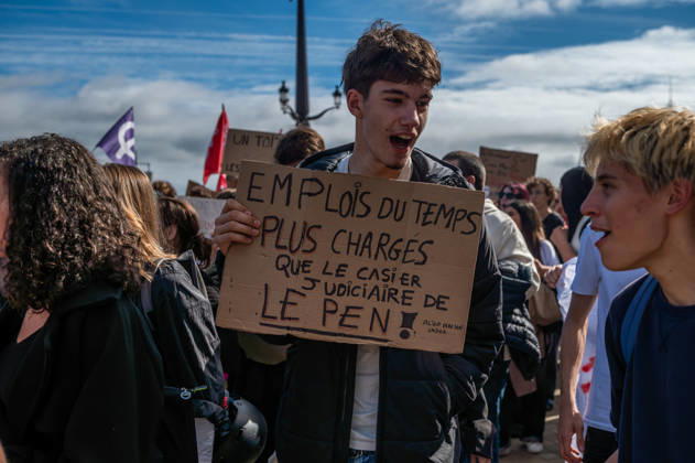 October 13, 2026, Bordeaux, Nouvelle-Aquitaine, France: High school students are protesting all over France, particularly here in Bordeaux. Their grievances are as follows: a shortage of staff, overcrowded class schedules, dilapidated infrastructure, a stressful college counseling process (career guidance), and deteriorating learning conditions. Bordeaux France - ZUMAh207 20261013_zip_h207_054 Copyright: xFabricexHebertx