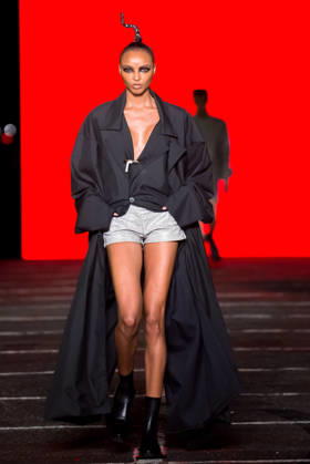 SãO PAULO, SP - 13.10.2026: SPFW N61 - The FORCA Studio fashion show took place this Wednesday (13), at Praça Charles Miller, during SPFW N61 in São Paulo, SP. In the photo, the Forca X collection, designed by creative directors Vivian Rivaben and Silvio De Marchi. x3031396x  VincentxBosson