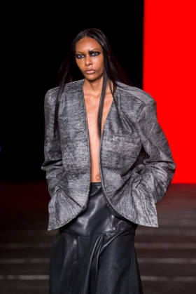 SãO PAULO, SP - 13.10.2026: SPFW N61 - The FORCA Studio fashion show took place this Wednesday (13), at Praça Charles Miller, during SPFW N61 in São Paulo, SP. In the photo, the Forca X collection, designed by creative directors Vivian Rivaben and Silvio De Marchi. x3031410x  VincentxBosson
