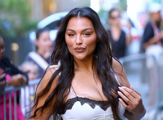 Paloma Elsesser At The Today Show Model Paloma Elsesser is arriving at the TV Show Today Show at NBC Studios in New York, NY on October 13, 2026. Photo by Dylan Travis ABACAPRESS.COM New York NY  Copyright: xDylanxTravis ABACAx