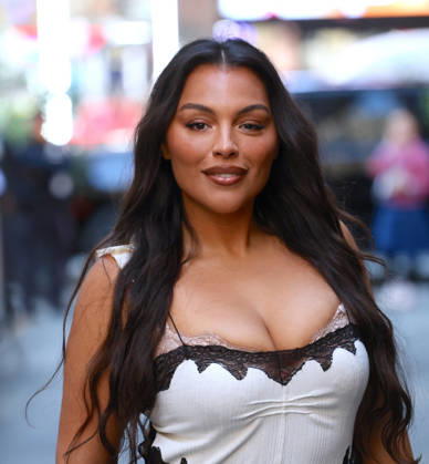 Paloma Elsesser At The Today Show Model Paloma Elsesser is arriving at the TV Show Today Show at NBC Studios in New York, NY on October 13, 2026. Photo by Dylan Travis ABACAPRESS.COM New York NY  Copyright: xDylanxTravis ABACAx