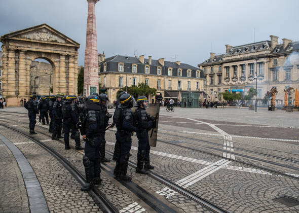 High School Stdent Mobilisation - Bordeaux CRS riot police equipped with shields are deployed on the tram tracks at Place de la Victoire in Bordeaux during Act V of the high school student mobilisation, France on October 13, 2026. Photo by Fabrice Sapte ABACAPRESS.COM Bordeaux France  Copyright: xSaptexFabrice ABACAx