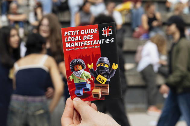 High School Student Mobilisation - Toulouse A brief legal guide for protesters. Act V of the secondary school and university students protests. Young people and the world of work are continuing their joint mobilisation and demands for adequate resources for education, better study conditions, an end to student precariousness, and access to housing. France, Toulouse, 13 October 2026. Photo by Patricia Huchot-Boissier AbacaPress.com. TOULOUSE OCCITANIE France  Copyright: xHuchot-BoissierxPatricia ABACAx
