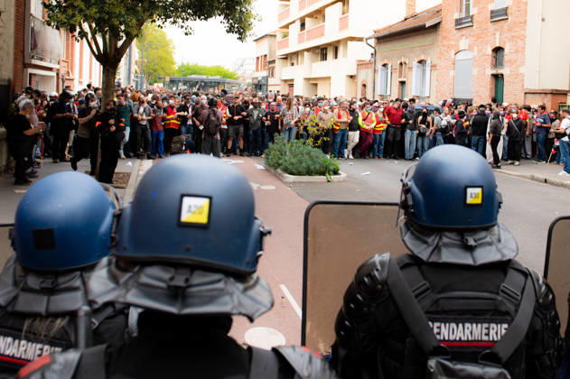 Student Protesters Clash With CRS In Toulouse - France French Gendarmerie maintain a cordon of protesters during a student protest in Toulouse, France on October 13, 2026. Photo by Nathan Barange ABACAPRESS.COM Toulouse HAUTE-GARONNE unknown  Copyright: xBarangexNathan ABACAx