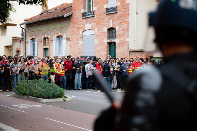 Student Protesters Clash With CRS In Toulouse - France French Police maintain a cordon of protesters during a student protest in Toulouse, France on October 13, 2026. Photo by Nathan Barange ABACAPRESS.COM Toulouse HAUTE-GARONNE France  Copyright: xBarangexNathan ABACAx