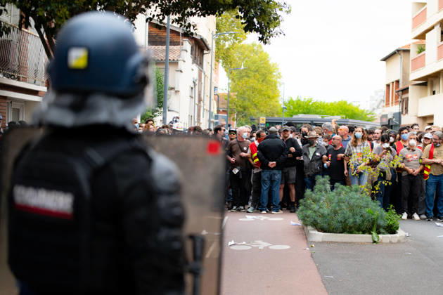 Student Protesters Clash With CRS In Toulouse - France French Gendarmerie maintain a cordon of protesters during a student protest in Toulouse, France on October 13, 2026. Photo by Nathan Barange ABACAPRESS.COM Toulouse HAUTE-GARONNE France  Copyright: xBarangexNathan ABACAx