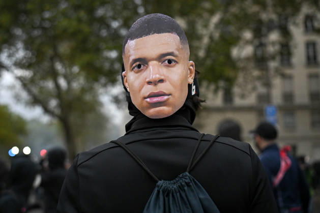 High school students and autonomous groups clash with riot police in Paris, October 13, 2026. - 13 10 2026 - France Ile-de-France (region) Paris - JulienxMattiax xLexPictorium LePictorium_0343313