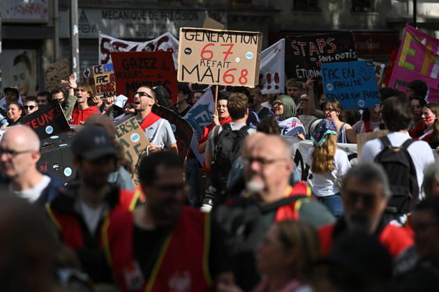 Students and Workers Unions demonstrations converge at Place Vauban, Paris, on October 13, 2026. - 13 10 2026 - France Ile-de-France (region) Paris -  JulienxMattiax xLexPictorium LePictorium_0343260