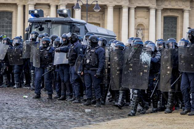 Photos from the student demonstrations in Paris on October 13, 2026 Vincenzo Arnone Bestimage Photos from the student demonstrations in Paris on October 13, 2026 Paris, France  Copyright: xVincenzoxArnonex xBestimagexVincenzoxArnonex xBestimagex
