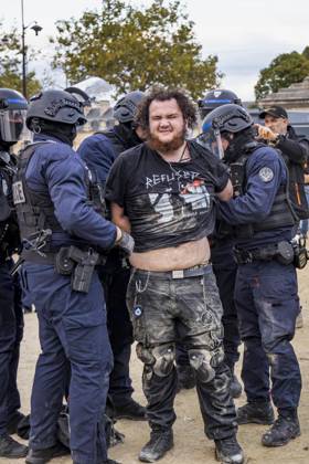 Photos from the student demonstrations in Paris on October 13, 2026 Vincenzo Arnone Bestimage Photos from the student demonstrations in Paris on October 13, 2026 Paris, France  Copyright: xVincenzoxArnonex xBestimagexVincenzoxArnonex xBestimagex