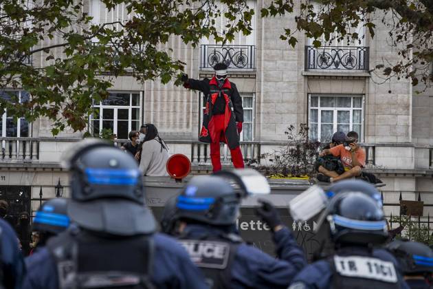 Photos from the student demonstrations in Paris on October 13, 2026 Vincenzo Arnone Bestimage Photos from the student demonstrations in Paris on October 13, 2026 Paris, France  Copyright: xVincenzoxArnonex xBestimagexVincenzoxArnonex xBestimagex