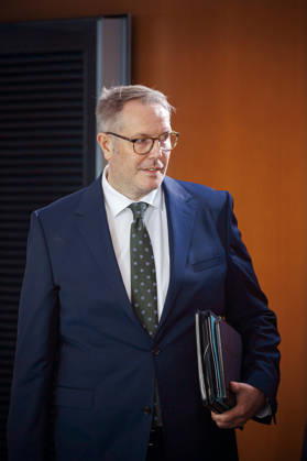 Alexander Schweitzer (SPD), Bundesministerin fuer Arbeit und Soziales, aufgenommen vor Beginn der 62. Kabinettsitzung im Bundeskanzleramt. Berlin, 14.10.2026. Berlin Deutschland Copyright: xThomasxTrutschelx