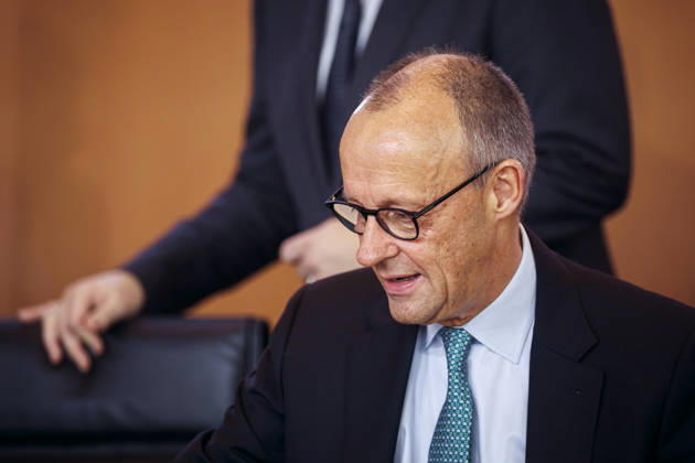 Friedrich Merz (CDU), Bundeskanzler, und Lars Klingbeil, Bundesminister der Finanzen, aufgenommen vor Beginn der 62. Kabinettsitzung im Bundeskanzleramt. Berlin, 14.10.2026. Berlin Deutschland Copyright: xThomasxTrutschelx