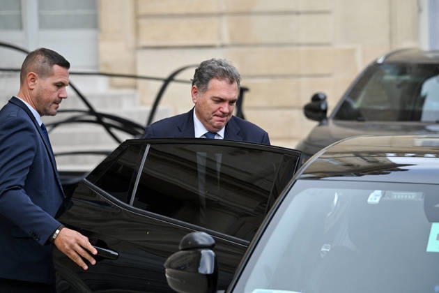 Weekly Cabinet Meeting at the Elysee Palace French Minister for Transports Philippe Tabarot leaves after the weekly cabinet meeting (Conseil des ministres) at the Elysee Palace in Paris, France, on October 14, 2026. Photo by Tomas Stevens ABACAPRESS.COM Paris France  Copyright: xStevensxTomas ABACAx