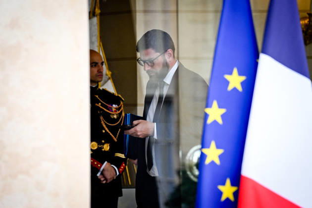 Weekly Cabinet Meeting at the Elysee Palace French Minister of the City and Housing Vincent Jeanbrun leaves after the weekly cabinet meeting (Conseil des ministres) at the Elysee Palace in Paris, France, on October 14, 2026. Photo by Tomas Stevens ABACAPRESS.COM Paris France  Copyright: xStevensxTomas ABACAx