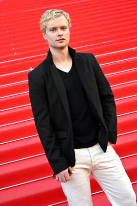 Edvin Endre for *Queen Silvia* at MIPCOM 2026 at the Palais des Festivals for the world premiere screening in Cannes on October 13, 2026. MIPCOM is the International Market for Audiovisual Content and Co-production. Every year in October, it brings together TV and media professionals in Cannes for four days of business, networking, and collaboration. Bruno Bebert, Bestimage. *Queen Silvia*: World premiere screening during MIPCOM 2026 at the Palais des Festivals in Cannes, Southern France, on October 13, 2026. Cannes, France  Copyright: xBrunoxBebertx xBestimagexBrunoxBebertx xBestimagex