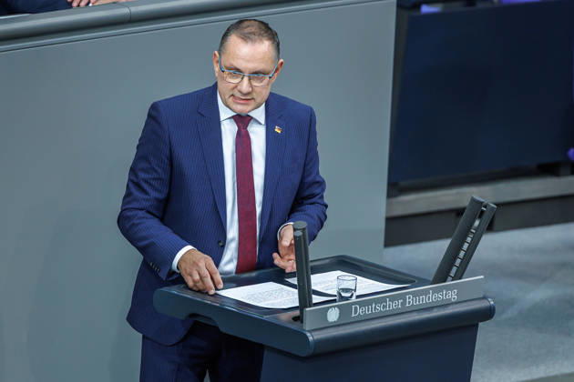 Bundestag Tino Chrupalla (AfD) im Deutschen Bundestag am 14.10.26 in Berlin. Berlin Berlin Deutschland Bundestag