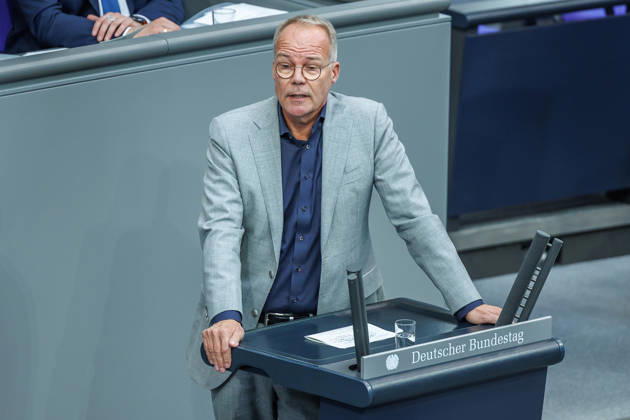 Bundestag Matthias Miersch (SPD) im Deutschen Bundestag am 14.10.26 in Berlin. Berlin Berlin Deutschland Bundestag