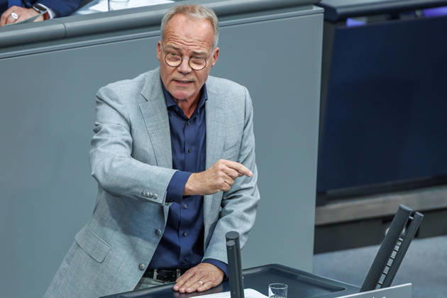 Bundestag Matthias Miersch (SPD) im Deutschen Bundestag am 14.10.26 in Berlin. Berlin Berlin Deutschland Bundestag