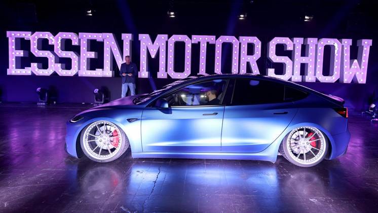 Carwalk zur Essen Motor Show - Große Fotostrecke der spektakulären Autos ** NUR FÜR REDAKTIONELLE ZWECKE ** EDITORIAL USE ONLY **<p>Tesla Model 3 Performance Highland zur Essen Motor Show am 14. Okotber 2026 in der Messe Essen in Essen-Rüttenscheid. Deutschland Nordrhein-Westfalen Essen Copyright: ChristofxKöpsel