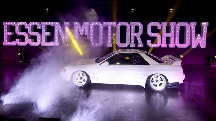 Carwalk zur Essen Motor Show - Große Fotostrecke der spektakulären Autos ** NUR FÜR REDAKTIONELLE ZWECKE ** EDITORIAL USE ONLY **<p>Nissan Skyline BNR32 GT-R V-Spec II zur Essen Motor Show am 14. Okotber 2026 in der Messe Essen in Essen-Rüttenscheid. Deutschland Nordrhein-Westfalen Essen Copyright: ChristofxKöpsel