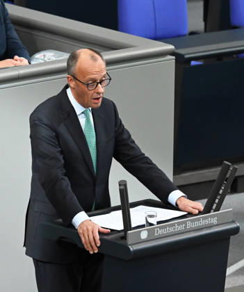 German Chancellor Friedrich Merz delivers government statement in Berlin ahead of EU Summit BERLIN, GERMANY – OCTOBER 14: German Chancellor Friedrich Merz delivers a government statement ahead of the upcoming meeting of the European Council in the Bundestag in Berlin, Germany, on October 14, 2026. Volodymyr Sindieiev Anadolu Berlin Germany. Editorial use only. Please get in touch for any other usage.  Copyright: x2026xAnadoluxVolodymyrxSindieievx