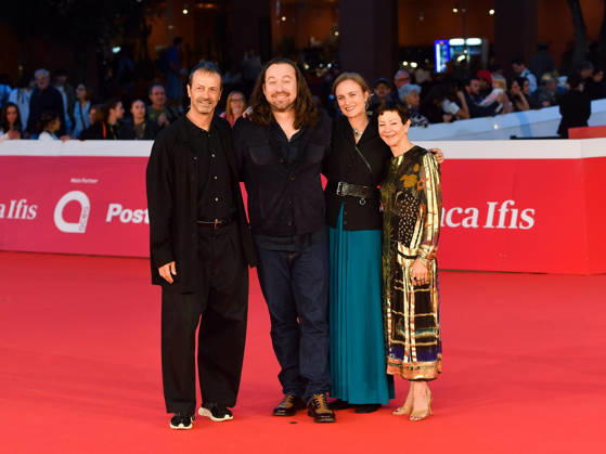 IPA89682904 - Rome, 2026 Film Festival Evening 2 Red Carpet for the film ELSINORE In the photo: Andrea Occhipinti, Gabrielle Tana, Claudia Cimmino, Simon Stone  Copyright: xVincenzoxLandix xPoolxRomaxFilmxFestx2026x IPA89682904