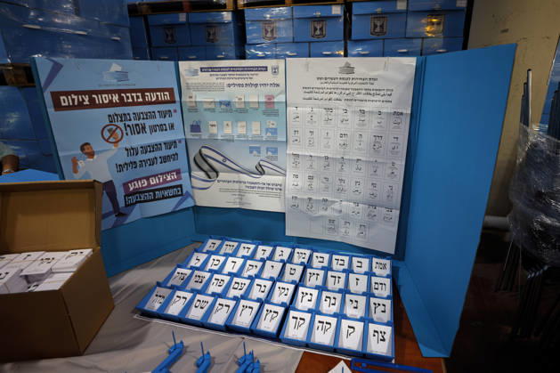 Preparations ahead of Israel s elections TEL AVIV, ISRAEL - OCTOBER 14: Ballots are packaged at the Central Election Committee s logistics center in the Shoham area, east of Tel Aviv, to be delivered to polling stations on October 14, 2026 as part of Israel s general election preparations scheduled to be held on October 27. Stringer Anadolu Tel aviv Israel. Editorial use only. Please get in touch for any other usage.  Copyright: x2026xAnadoluxStringerx