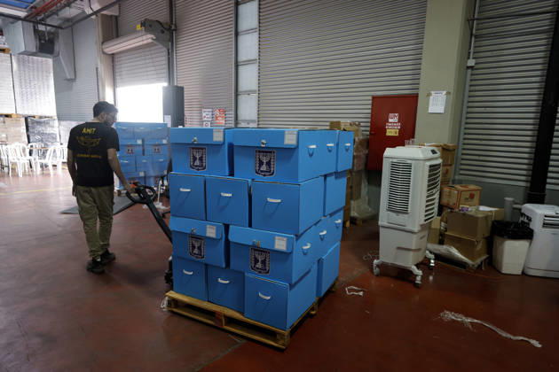 Preparations ahead of Israel s elections TEL AVIV, ISRAEL - OCTOBER 14: Ballots are packaged at the Central Election Committee s logistics center in the Shoham area, east of Tel Aviv, to be delivered to polling stations on October 14, 2026 as part of Israel s general election preparations scheduled to be held on October 27. Stringer Anadolu Tel aviv Israel. Editorial use only. Please get in touch for any other usage.  Copyright: x2026xAnadoluxStringerx