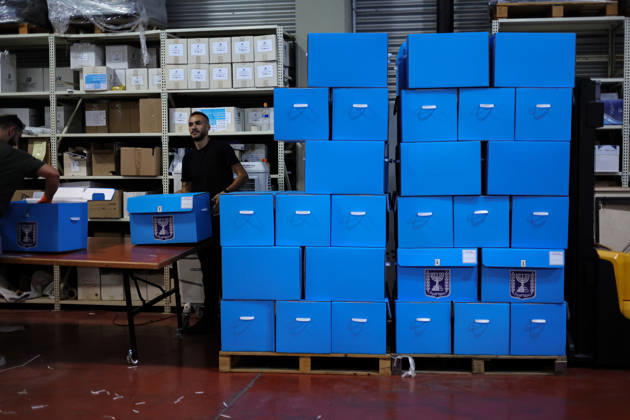 Preparations ahead of Israel s elections TEL AVIV, ISRAEL - OCTOBER 14: Ballots are packaged at the Central Election Committee s logistics center in the Shoham area, east of Tel Aviv, to be delivered to polling stations on October 14, 2026 as part of Israel s general election preparations scheduled to be held on October 27. Stringer Anadolu Tel aviv Israel. Editorial use only. Please get in touch for any other usage.  Copyright: x2026xAnadoluxStringerx