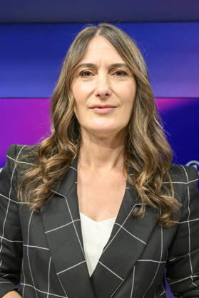 im Bild v.l.: Anja Kohl (ARD-Moderatorin und Wirtschaftsexpertin), GER, Berlin, Studio, zu Gast bei Maischberger, politische Talkshow, TV, Format, mit Moderatorin Sandra Maischberger, Das Erste, aus Adlershof Am Studio 20, 14.10.2026, Copyright: HMBxMedia UwexKoch