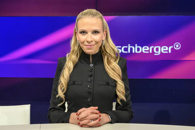 im Bild v.l.: Nena Brockhaus (Journalistin), GER, Berlin, Studio, zu Gast bei Maischberger, politische Talkshow, TV, Format, mit Moderatorin Sandra Maischberger, Das Erste, aus Adlershof Am Studio 20, 14.10.2026, Copyright: HMBxMedia UwexKoch