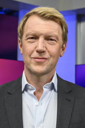 im Bild v.l.: Markus Preiß (Leiter ARD-Hauptstadtstudio), GER, Berlin, Studio, zu Gast bei Maischberger, politische Talkshow, TV, Format, mit Moderatorin Sandra Maischberger, Das Erste, aus Adlershof Am Studio 20, 14.10.2026, Copyright: HMBxMedia UwexKoch