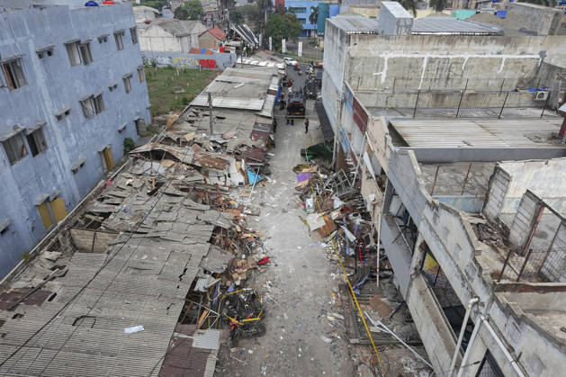 Blast at Indonesian market kills 2, injures 11 in South Tangerang BANTEN, INDONESIA - OCTOBER 15: An aerial view shows damaged shop-house buildings and debris scattered across the site of an explosion at a market in South Tangerang, on the outskirt of Jakarta, Indonesia, on October 15, 2026. The blast killed two people and injured at least 11 others, according to police. Investigators are examining the cause of the explosion after finding an ethylene gas cylinder at the site. The blast damaged shop-house buildings and scattered debris across the surrounding commercial area. Agoes Rudianto Anadolu Banten Indonesia. Editorial use only. Please get in touch for any other usage.  Copyright: x2026xAnadoluxAgoesxRudiantox
