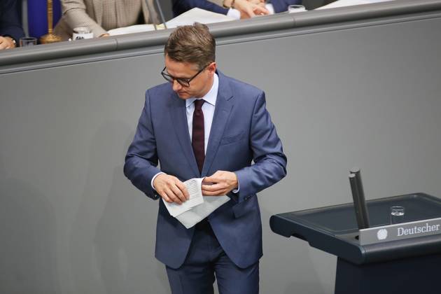 Berlin, Deutschland, 15.10.2026: Deutscher Bundestag: 102. Bundestagssitzung: Bundesminister für Gesundheit Carsten Linnemann (CDU) Copyright: xdtsxNachrichtenagenturx dts_139029