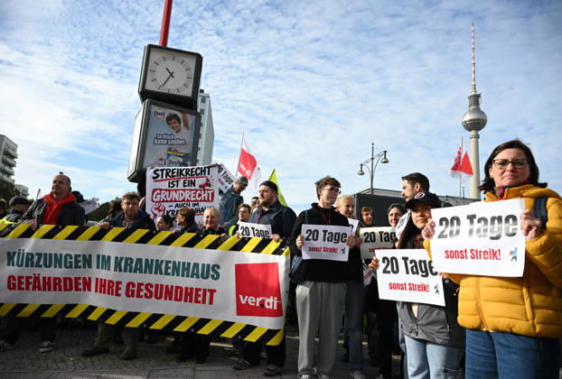 Charite workers strike over working conditions in Berlin BERLIN, GERMANY - OCTOBER 15: Workers at Charite, one of Germany’s largest university hospitals, take part in a warning strike called by the ver.di trade union, demanding better working conditions and reduced workloads, in Berlin, Germany, October 15, 2026. Volodymyr Sindieiev Anadolu Berlin Germany. Editorial use only. Please get in touch for any other usage.  Copyright: x2026xAnadoluxVolodymyrxSindieievx