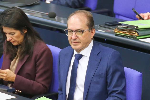 Berlin, Deutschland, 15.10.2026: Deutscher Bundestag: 102. Bundestagssitzung: Bundesminister des Innern Alexander Dobrindt (CSU) Copyright: xdtsxNachrichtenagenturx dts_139263