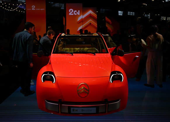Paris Motor Show 2026 PARIS, FRANCE - OCTOBER 15: The Citroen 2 CV electric concept car on display at the Paris Motor Show (Mondial de l Auto) in Paris, France on October 15, 2026. Mustafa Yalcin Anadolu Paris France. Editorial use only. Please get in touch for any other usage.  Copyright: x2026xAnadoluxMustafaxYalcinx