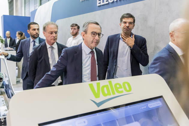 Paris, France October 15, 2026 - Paris Motor Show - Bruno Retailleau POLITIQUE, RETAILLEAU, LR, LES REPUBLICAINS, CAMPAGNE ELECTORALE, SALON DE L AUTOMOBILE, VOITURE, ECONOMIE, VALEO  Copyright: xVincentxIsorex